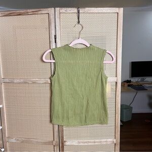 Green Patterned Sleeveless Blouse